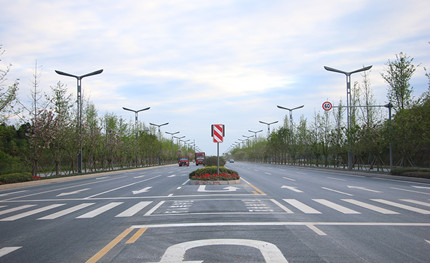 成都第二機(jī)場(chǎng)還未起飛，旁邊的貨運(yùn)大道已先“奮飛”