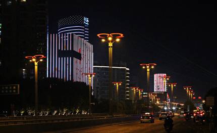 華體科技智慧路燈“桂冠”榮光璀璨合肥！